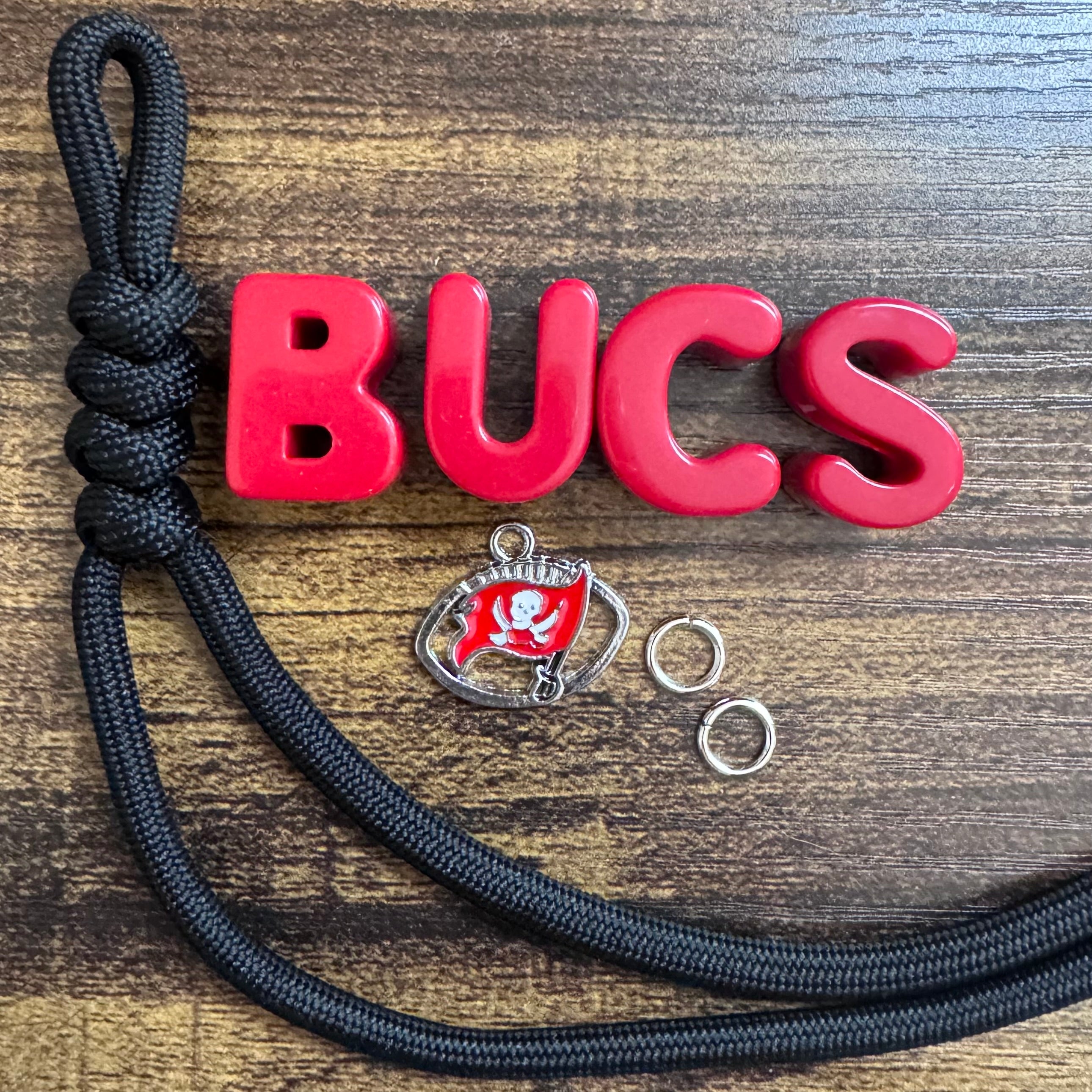 Bucs Keychain Kit