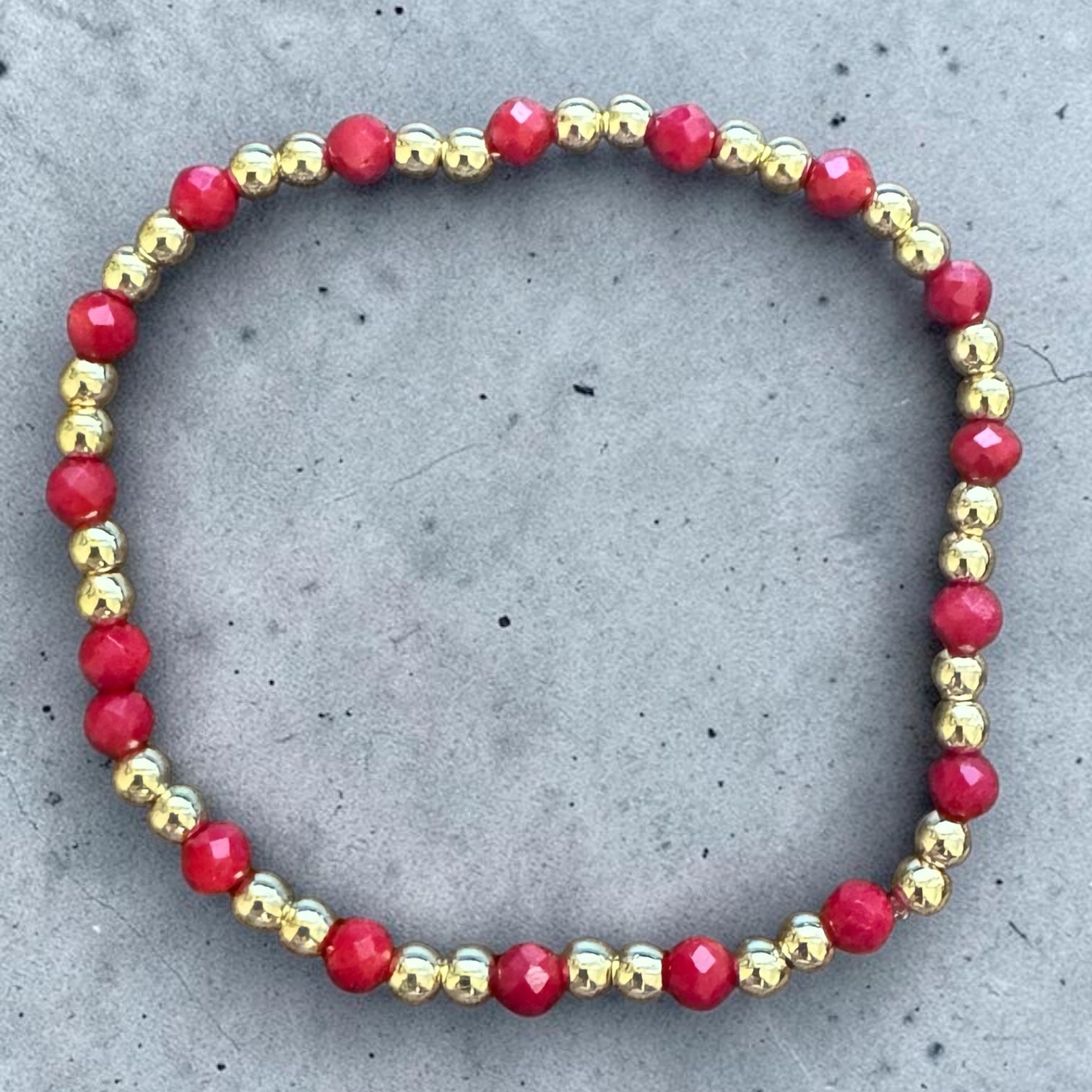 Red Coral Gilded Glimmer Bracelet