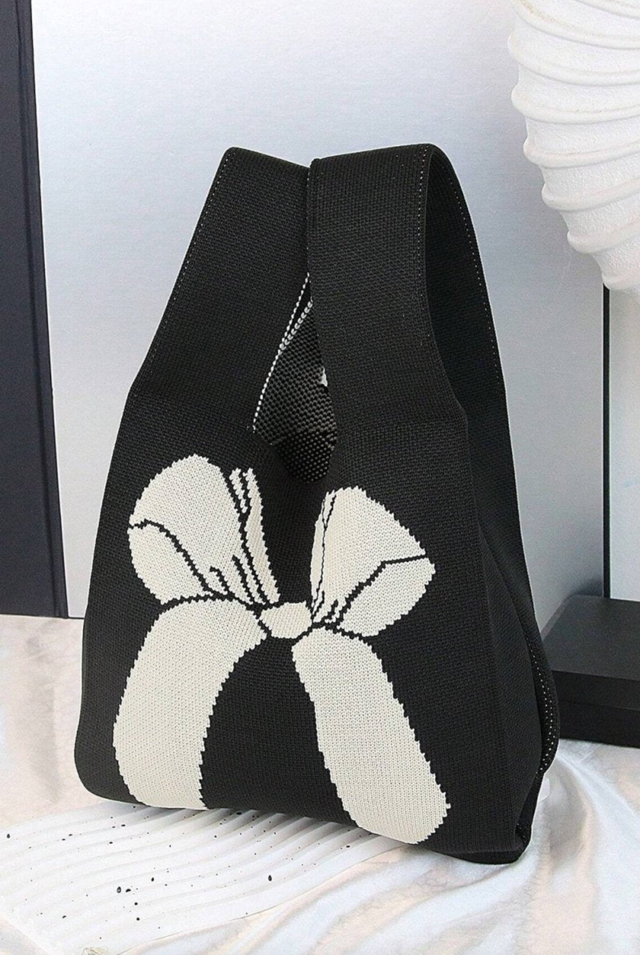 BLACK KNITTED BOW TOTE BAG